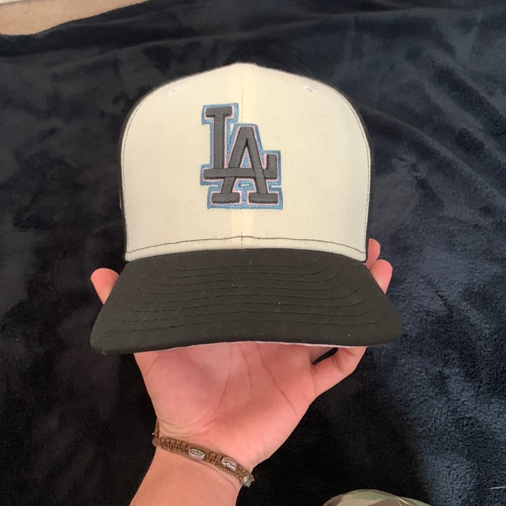 New Era LA Dodgers Fitted Hat | Size 7 1/8 | 56.8 cm